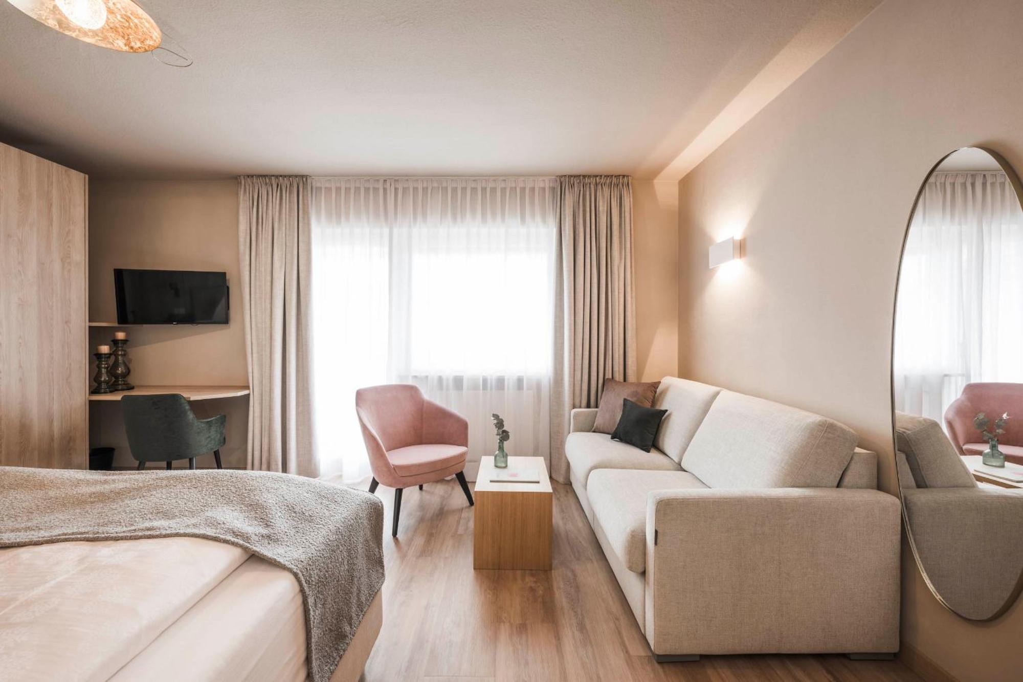 Appartementhaus Residence Hirzer 티롤로 외부 사진
