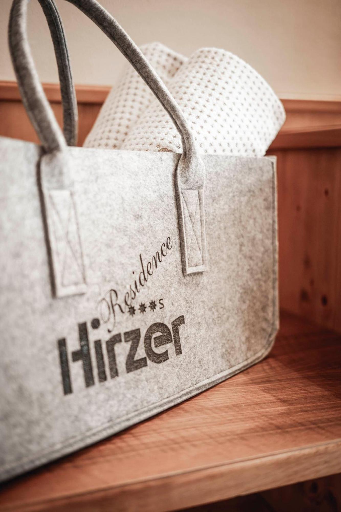 Appartementhaus Residence Hirzer 티롤로 객실 사진