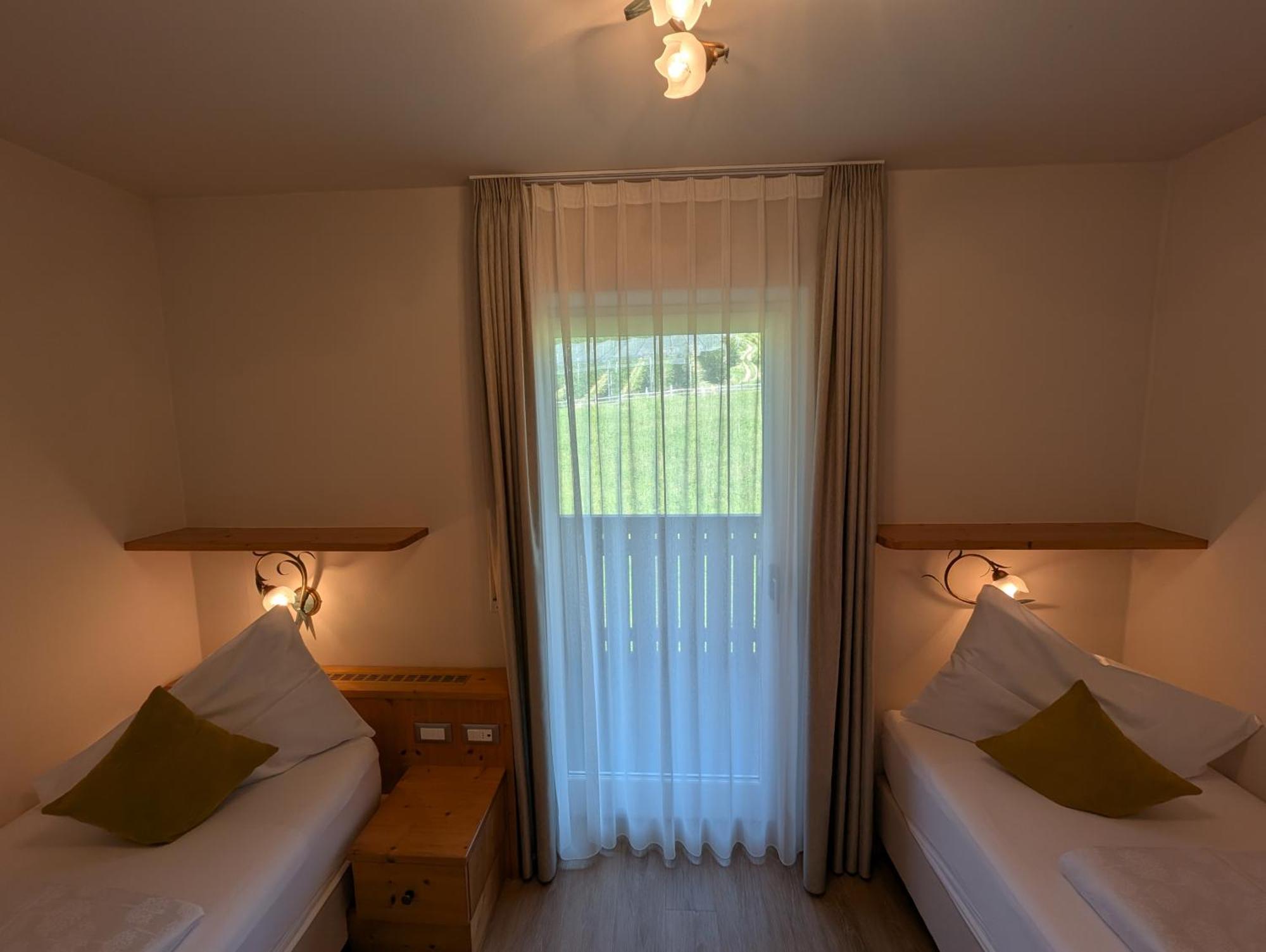 Appartementhaus Residence Hirzer 티롤로 외부 사진